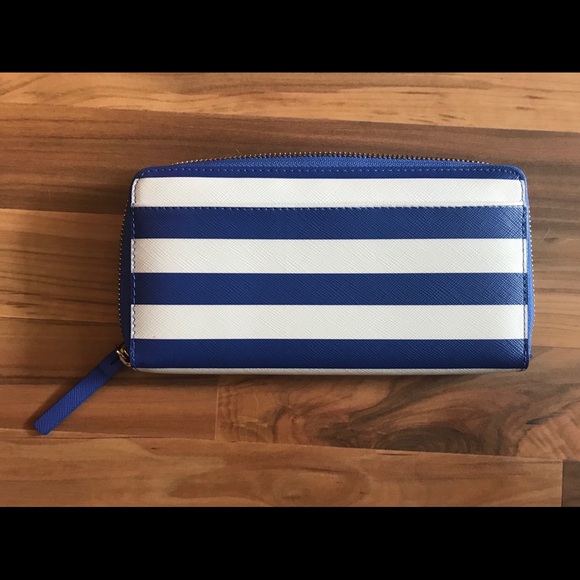 Kate Spade Sunglasses Wallet! 🕶️ - Picture 2 of 6